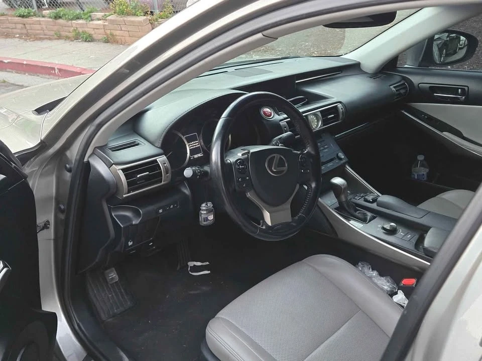 2016 Lexus IS 3rd Gen - Image 5 of 8