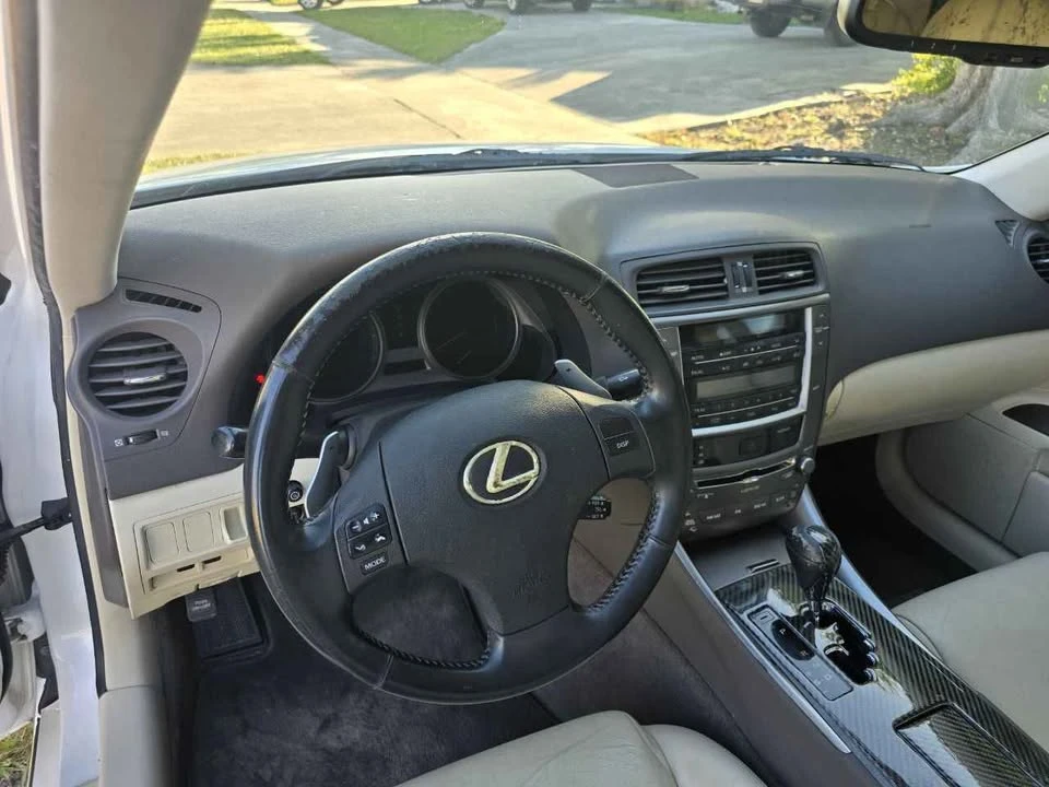 2009 Lexus IS 2nd Gen - Image 4 of 9
