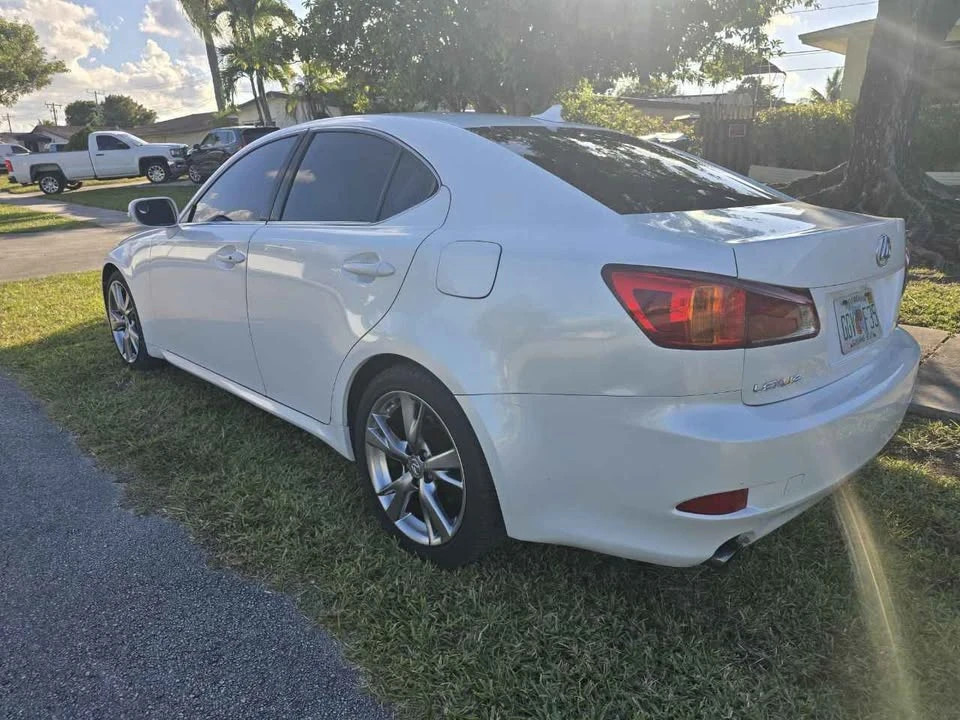 2009 Lexus IS 2nd Gen - Image 5 of 9