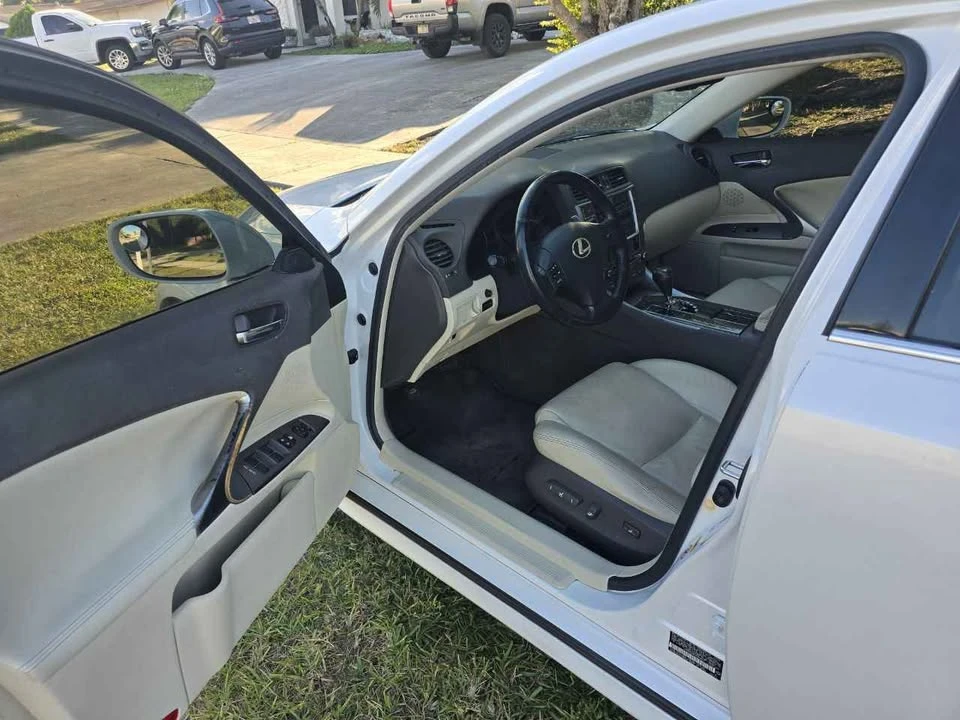 2009 Lexus IS 2nd Gen - Image 3 of 9