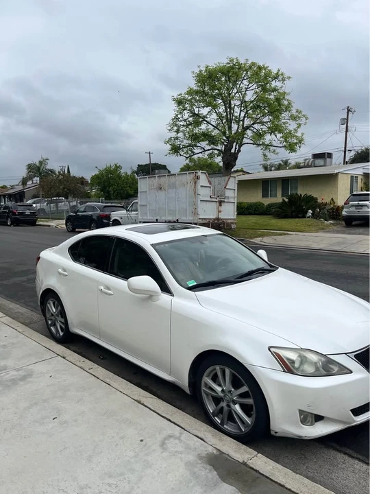 2006 Lexus IS 2nd Gen - Image 2 of 10