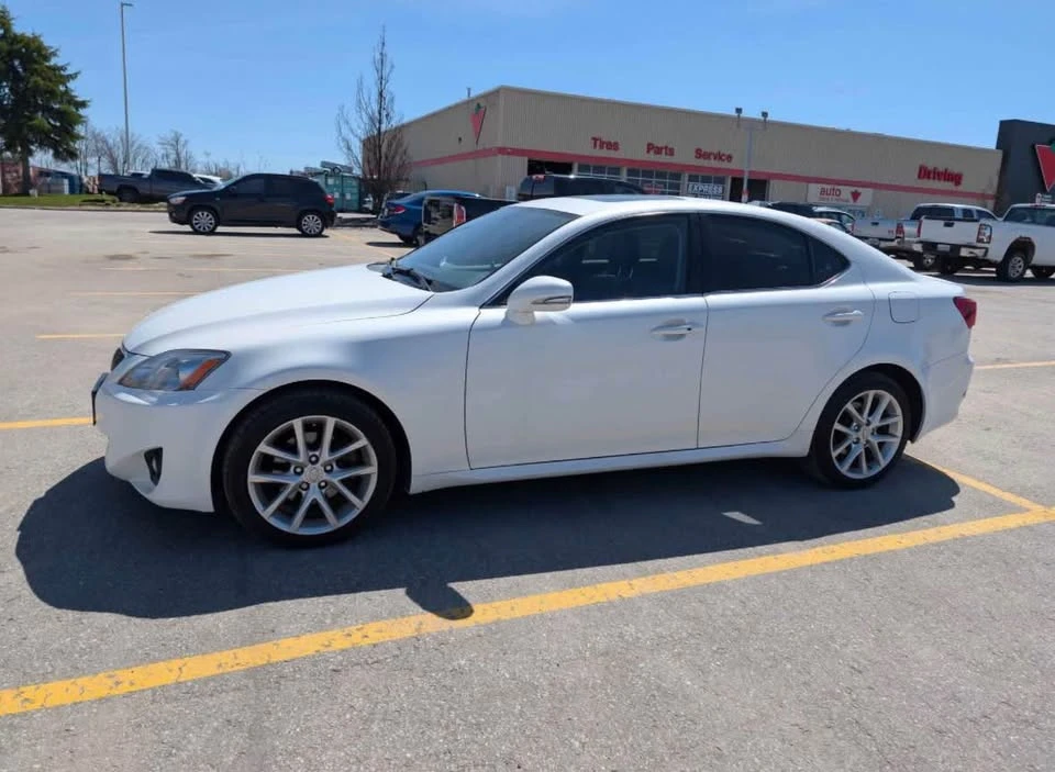 2013 Lexus IS 2nd Gen - Image 4 of 8