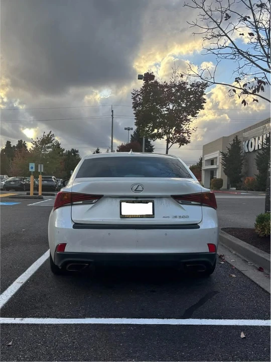 2017 Lexus IS 3rd Gen - Image 5 of 10