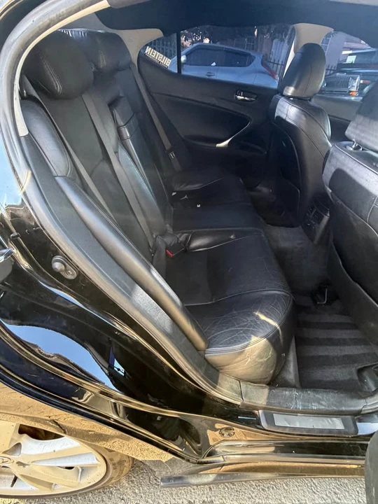 2007 Lexus IS 2nd Gen - Image 4 of 4