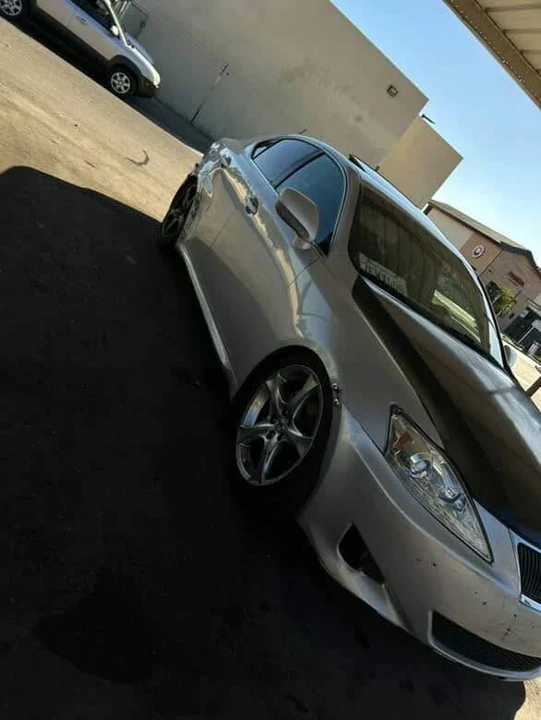 2008 Lexus IS 2nd Gen - Image 3 of 4
