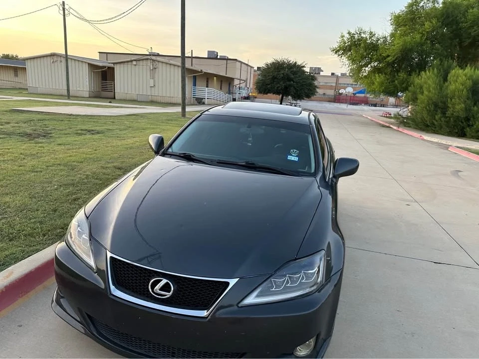 2008 Lexus IS 2nd Gen - Image 3 of 3
