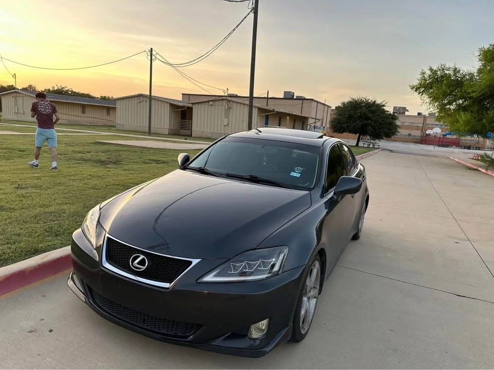 2008 Lexus IS 2nd Gen - Image 2 of 3
