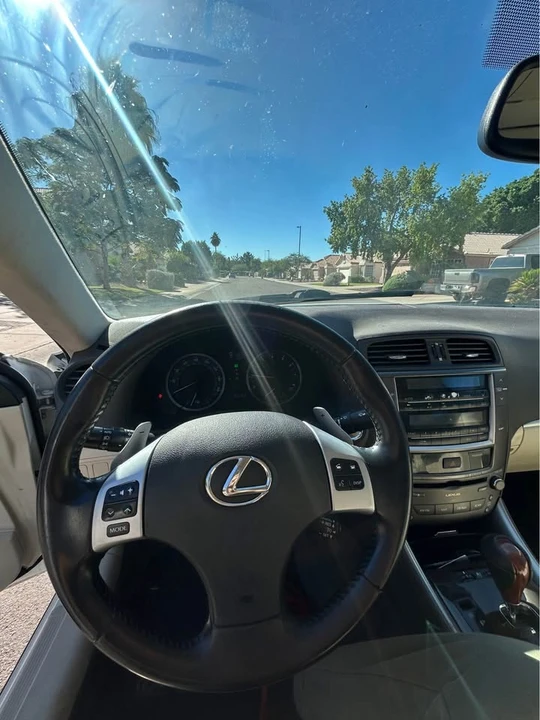 2011 Lexus IS 2nd Gen - Image 4 of 8