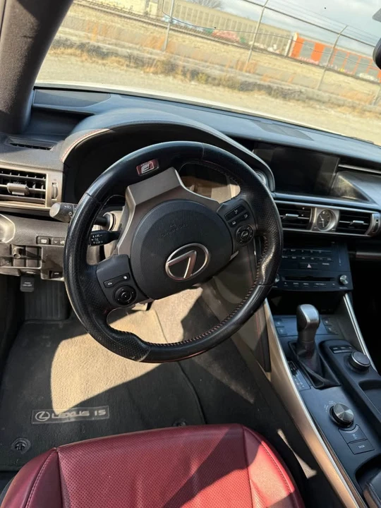 2015 Lexus IS 3rd Gen - Image 9 of 10