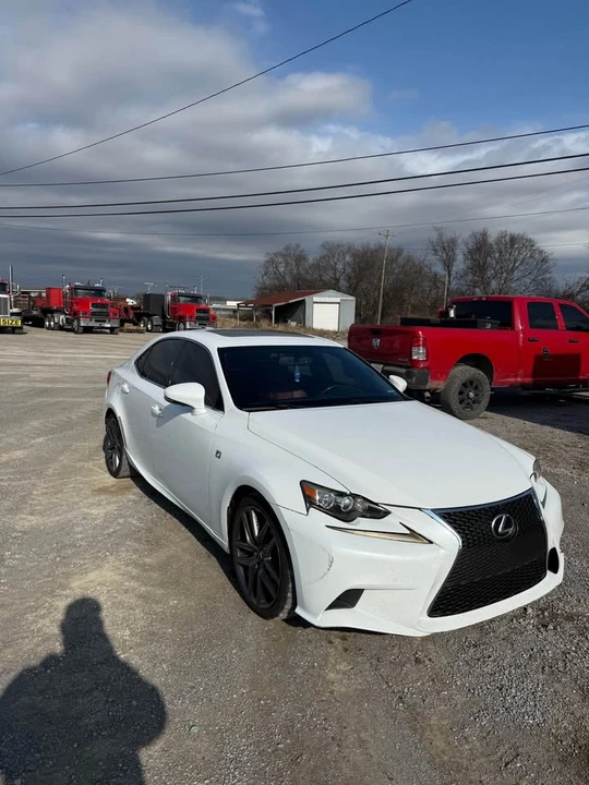 2015 Lexus IS 3rd Gen - Image 4 of 10