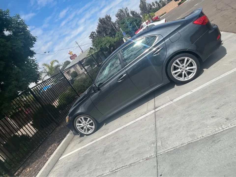 2007 Lexus IS 2nd Gen - Image 2 of 9