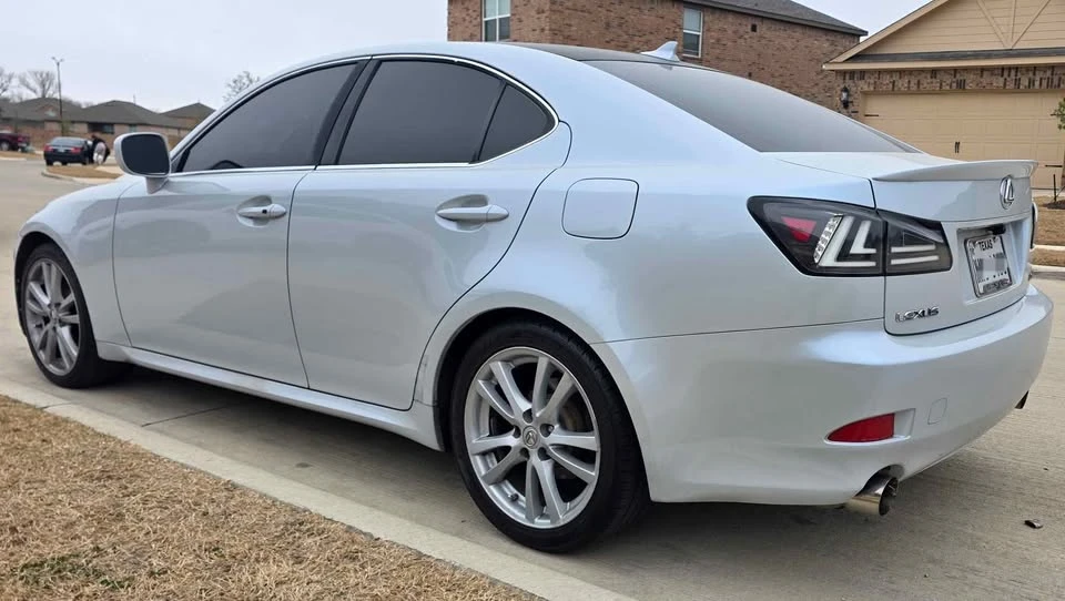 2007 Lexus IS 2nd Gen - Image 6 of 10