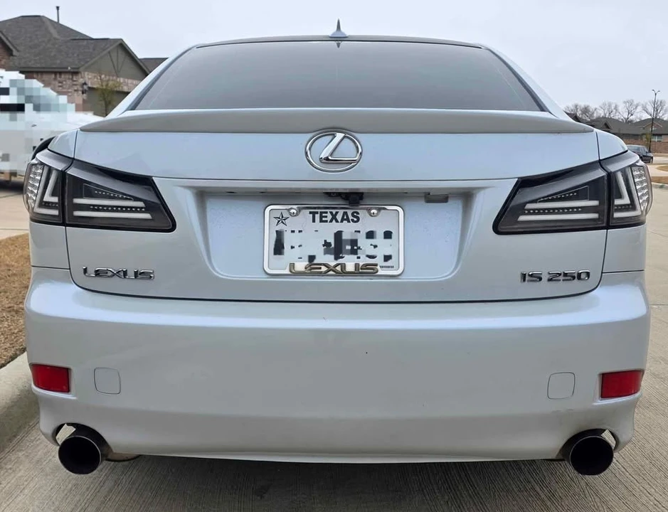 2007 Lexus IS 2nd Gen - Image 4 of 10