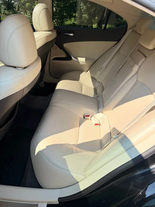 Lexus IS 2nd Gen - Image 5 of 7