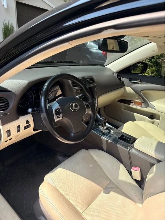 Lexus IS 2nd Gen - Image 4 of 7
