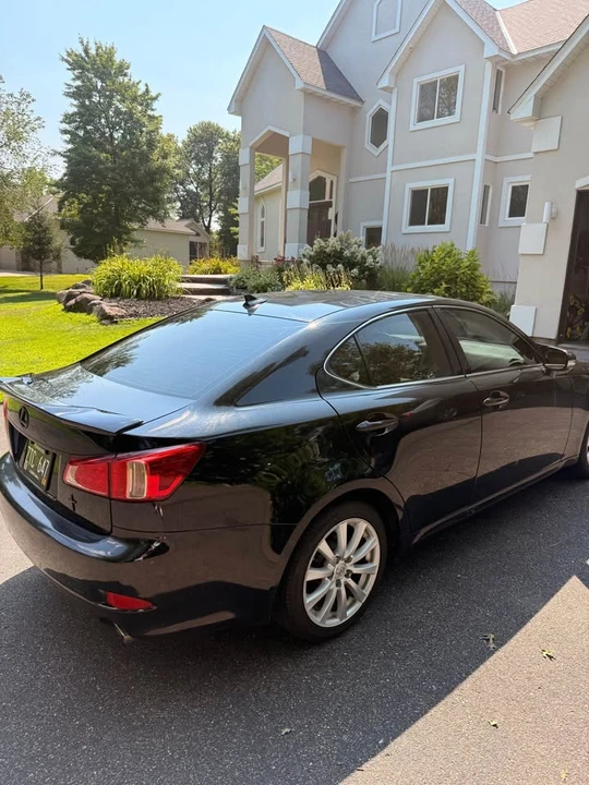 Lexus IS 2nd Gen - Image 2 of 7