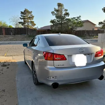 Lexus is250