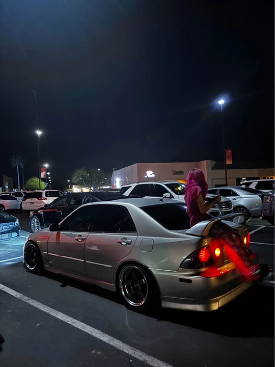 2004 Lexus IS 1st Gen - Image 3 of 4
