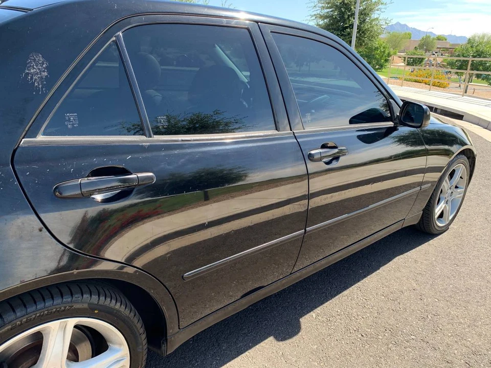 2001 Lexus IS 1st Gen - Image 5 of 18