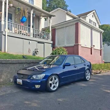 2001 Lexus IS300