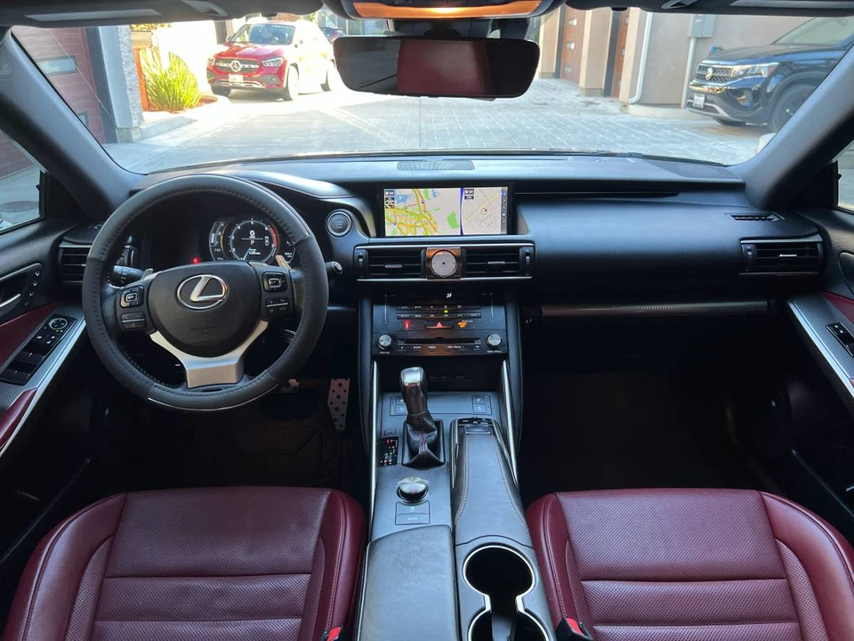 2018 Lexus IS 3rd Gen - Image 9 of 13