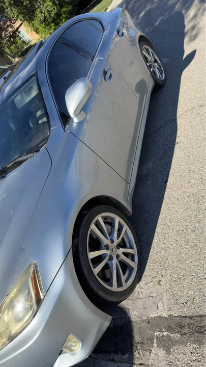 2007 Lexus IS 2nd Gen - Image 3 of 8