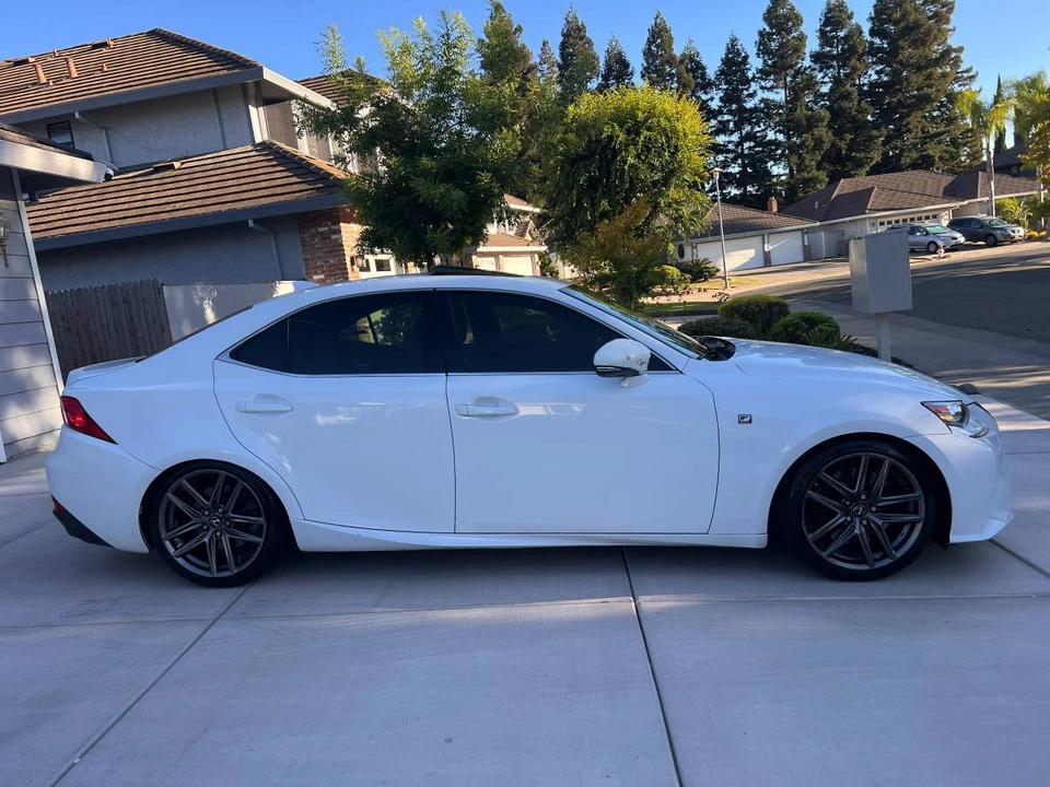2014 Lexus IS 3rd Gen - Image 5 of 11