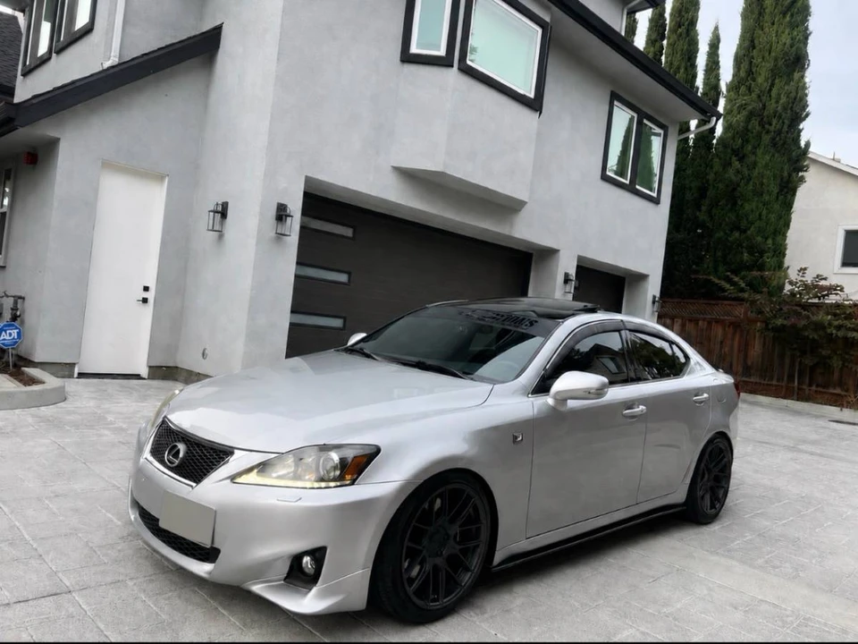 2011 Lexus IS 2nd Gen - Image 3 of 16