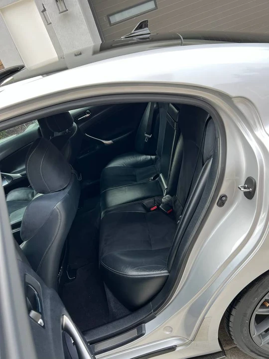 2011 Lexus IS 2nd Gen - Image 15 of 16