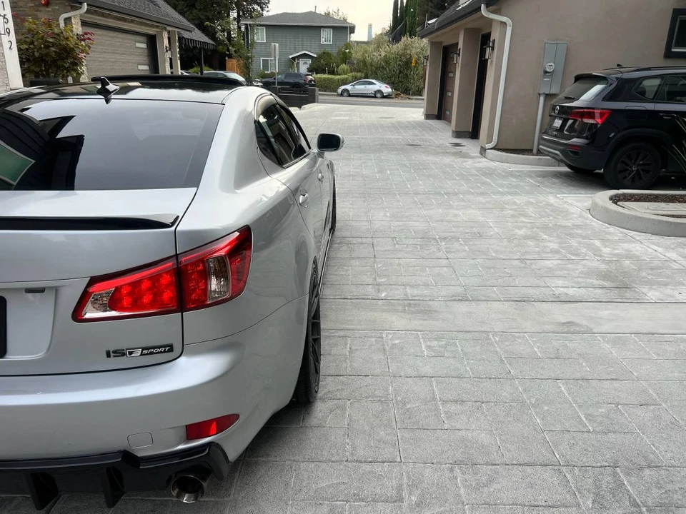 2011 Lexus IS 2nd Gen - Image 8 of 16