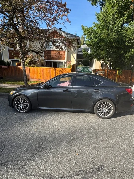 2007 Lexus IS 2nd Gen - Image 2 of 8