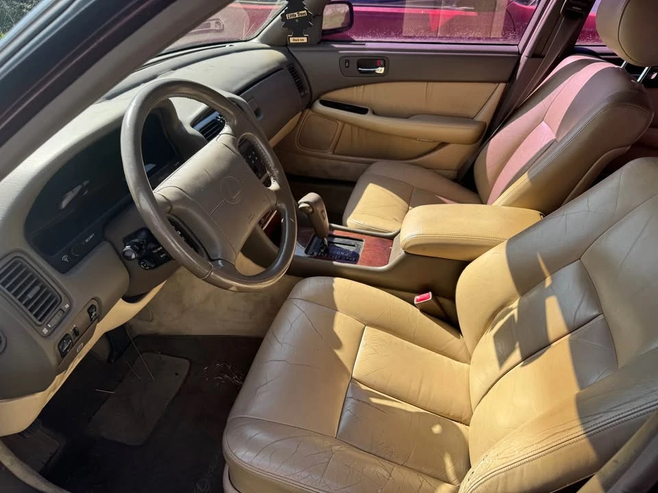 1992 Lexus LS 1st Gen - Image 5 of 8