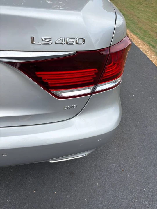 2015 Lexus LS 4th Gen - Image 3 of 7