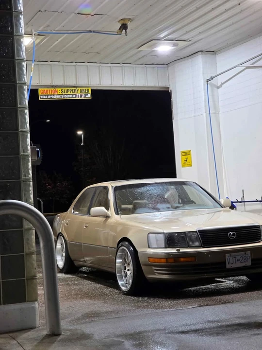 1993 Lexus LS 1st Gen - Image 7 of 10