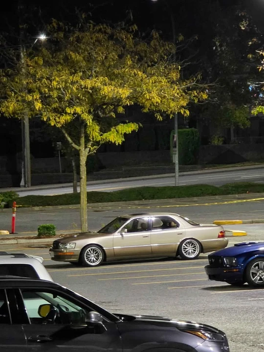 1993 Lexus LS 1st Gen - Image 3 of 10