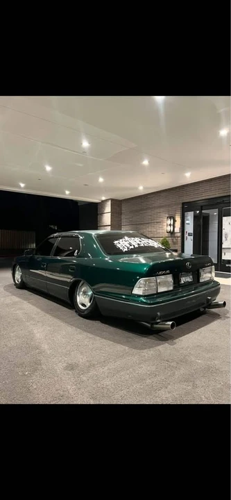 1998 Lexus LS 1st Gen - Image 6 of 9