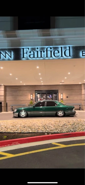 1998 Lexus LS 1st Gen - Image 9 of 9