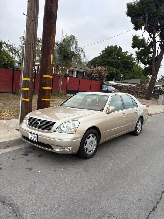 2001 Lexus LS 3rd Gen - Image 4 of 5