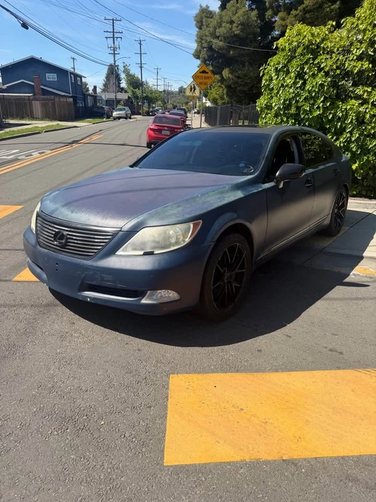 2009 Lexus LS 4th Gen - Image 2 of 8