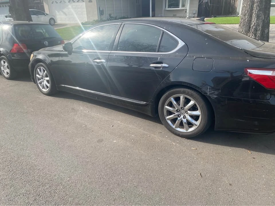 2008 Lexus LS 4th Gen - Image 2 of 2