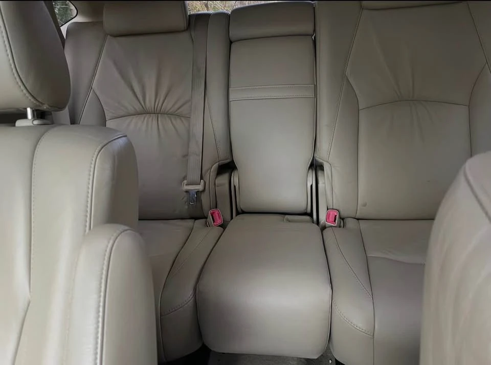 2006 Lexus RX 2nd Gen - Image 5 of 10