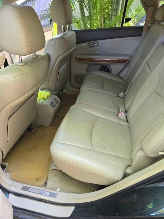 2004 Lexus RX 2nd Gen - Image 3 of 8