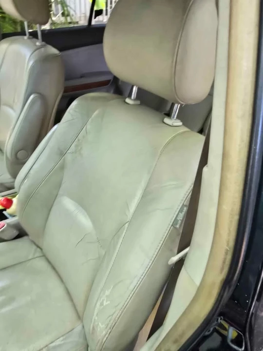 2004 Lexus RX 2nd Gen - Image 6 of 8