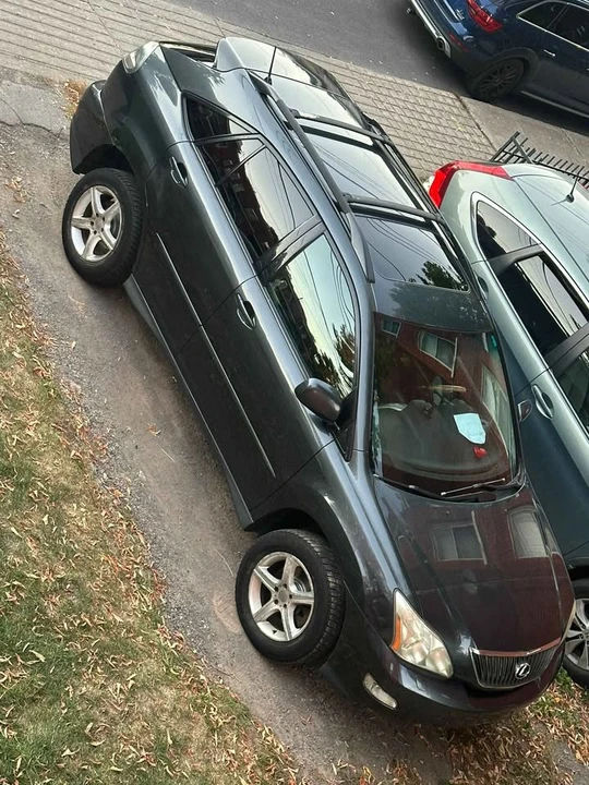 2007 Lexus RX 2nd Gen - Image 3 of 4