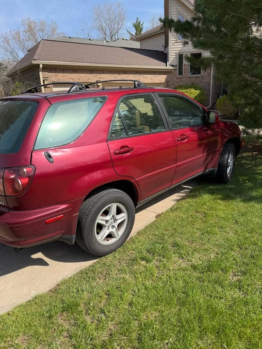 1999 Lexus RX 1st Gen - Image 6 of 10