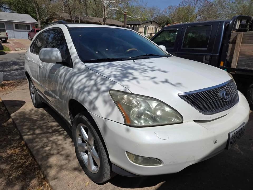 Lexus RX 2nd Gen - Image 2 of 7