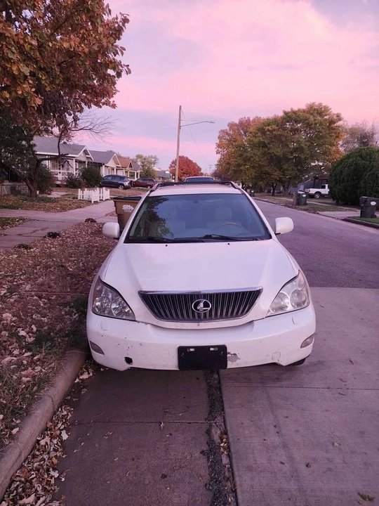 2007 Lexus RX 2nd Gen - Image 4 of 4