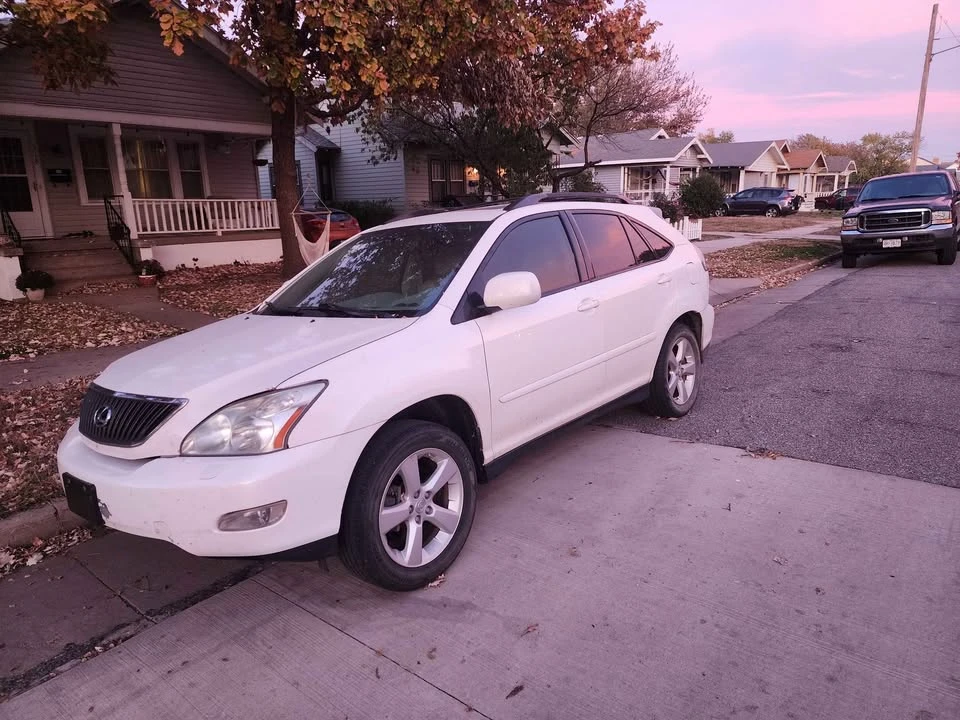 2007 Lexus RX 2nd Gen - Image 3 of 4