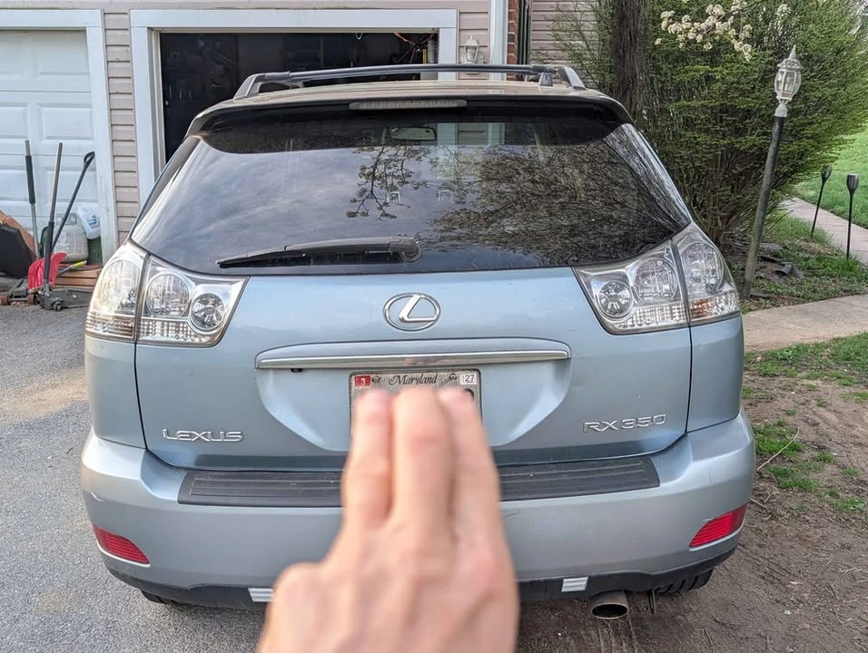 2009 Lexus RX 2nd Gen - Image 5 of 7
