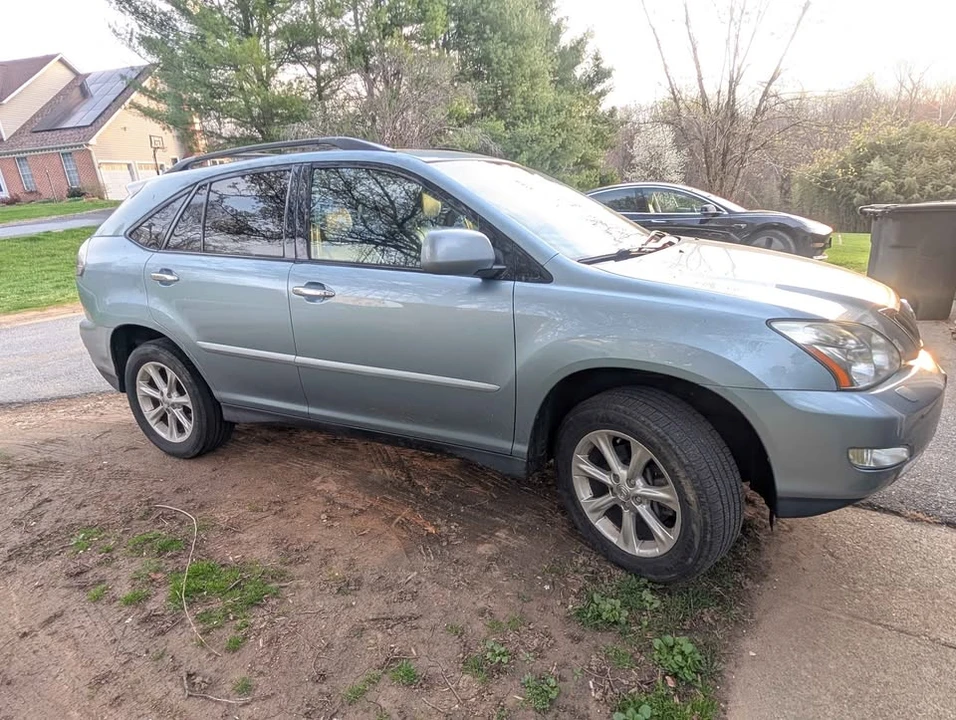2009 Lexus RX 2nd Gen - Image 3 of 7